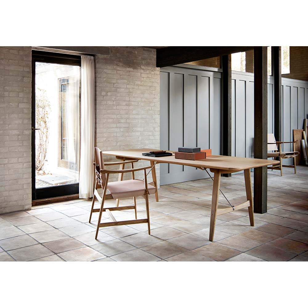BM1106 Huntsman Dining Chair - Leather, Oak Oil