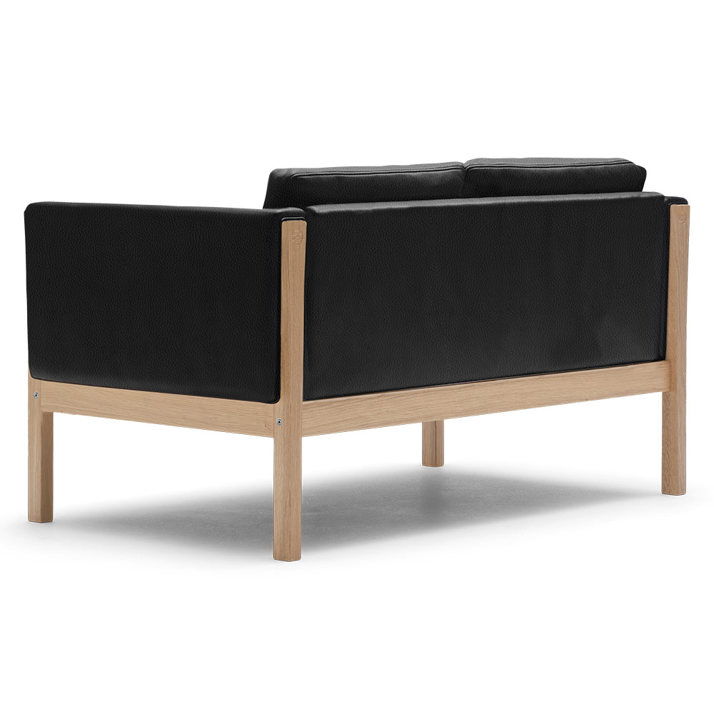 CH162 Sofa - Leather Thor 301, Oak Oil