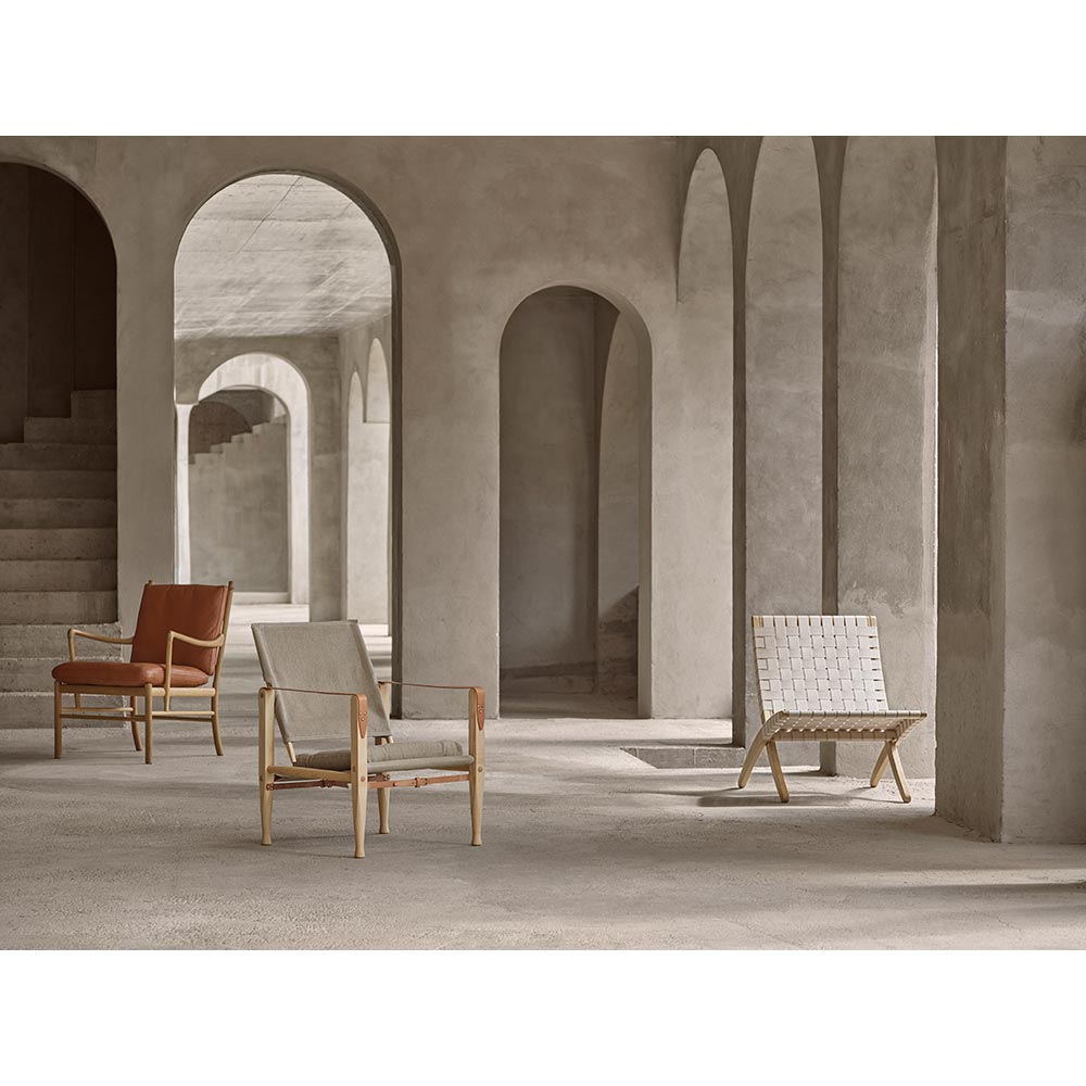 OW149 Lounge Colonial Chair - Leather Thor 301, Oak Soap