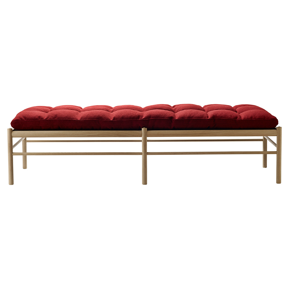 OW150 Colonial Daybed - Hallingdal 65 694, Oak Soap | Rouse Home