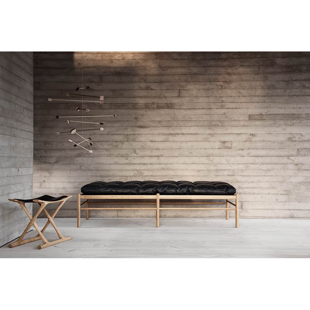 OW150 Colonial Daybed - Hallingdal 65 694, Oak Soap | Rouse Home