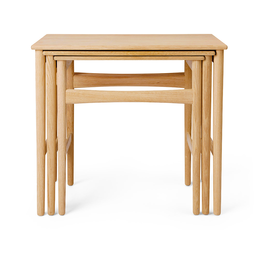 CH004 Nesting Tables - Oak