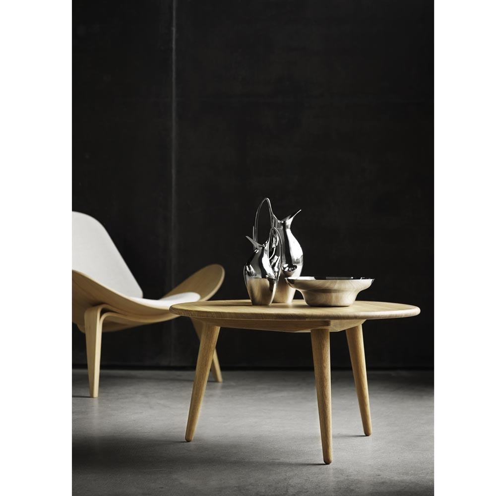 Ch07 Shell Chair Walnut Lacquer Black Leather 05 | Rouse Home