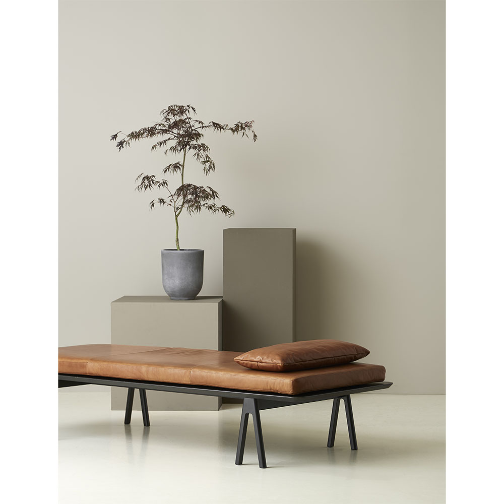 Level Daybed - Black Painted Oak, Cognac Leather
