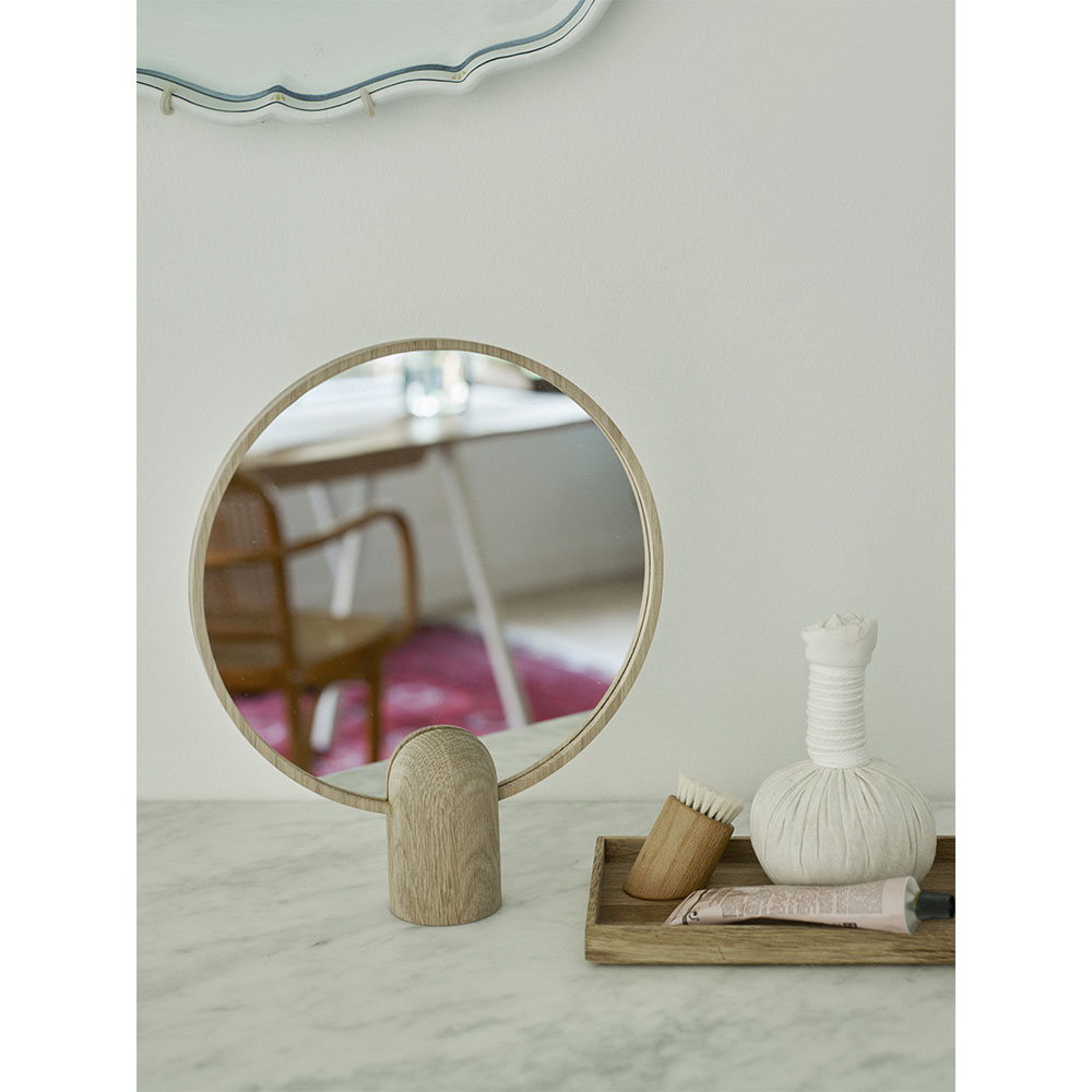 Aino Mirror