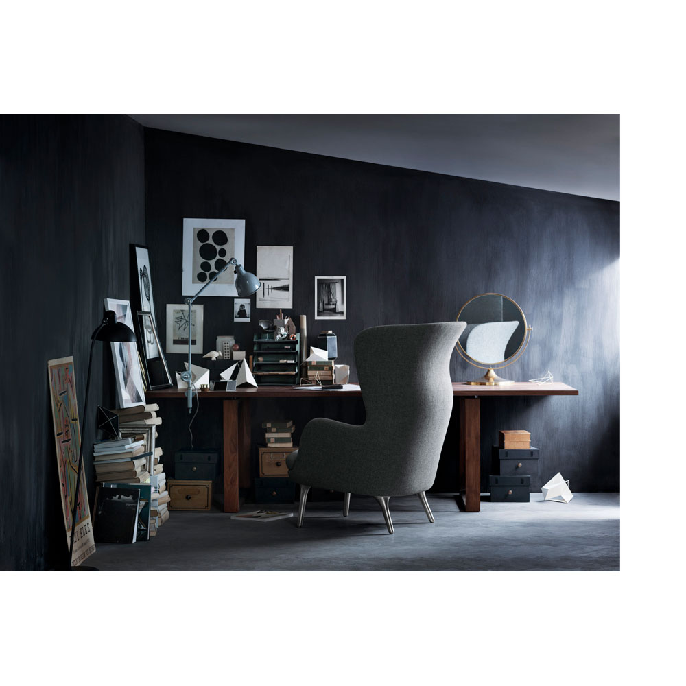 Ro Lounge Chair - Brushed Aluminum Legs