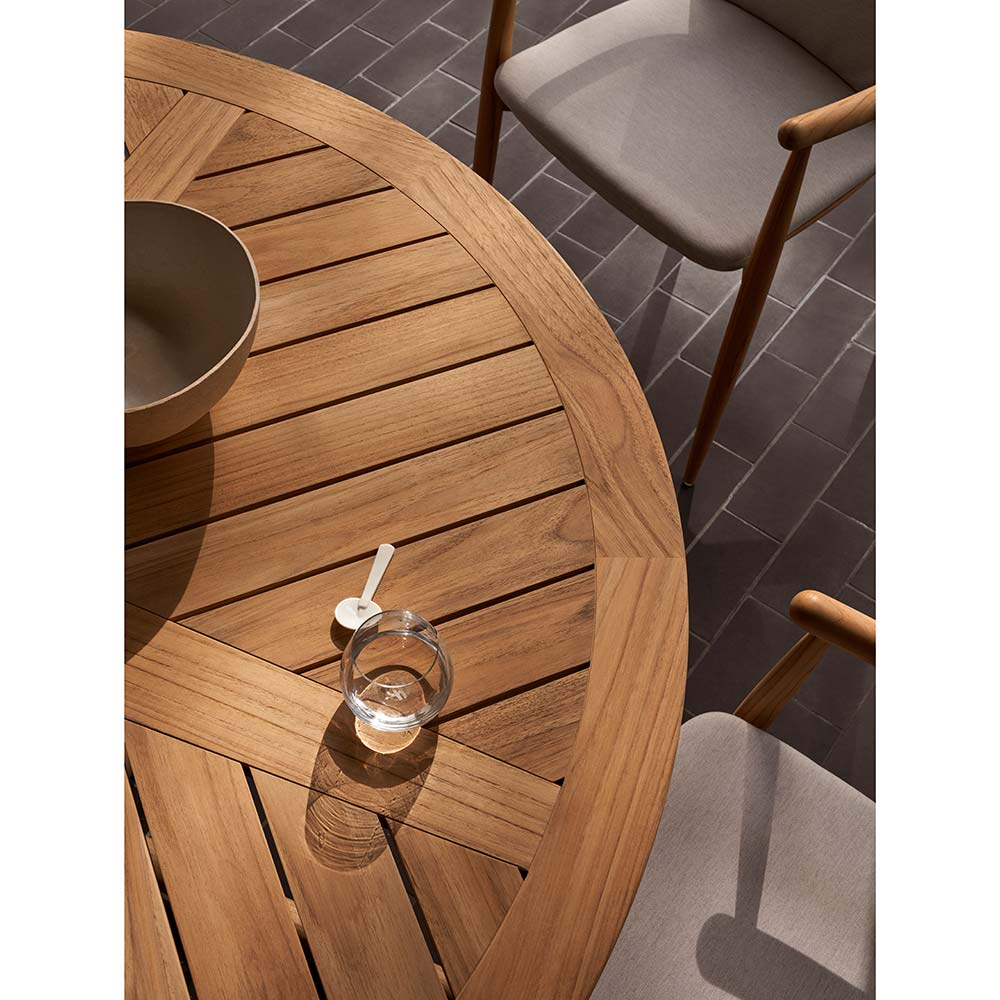 E022 Embrace Outdoor Table - 55.1"W