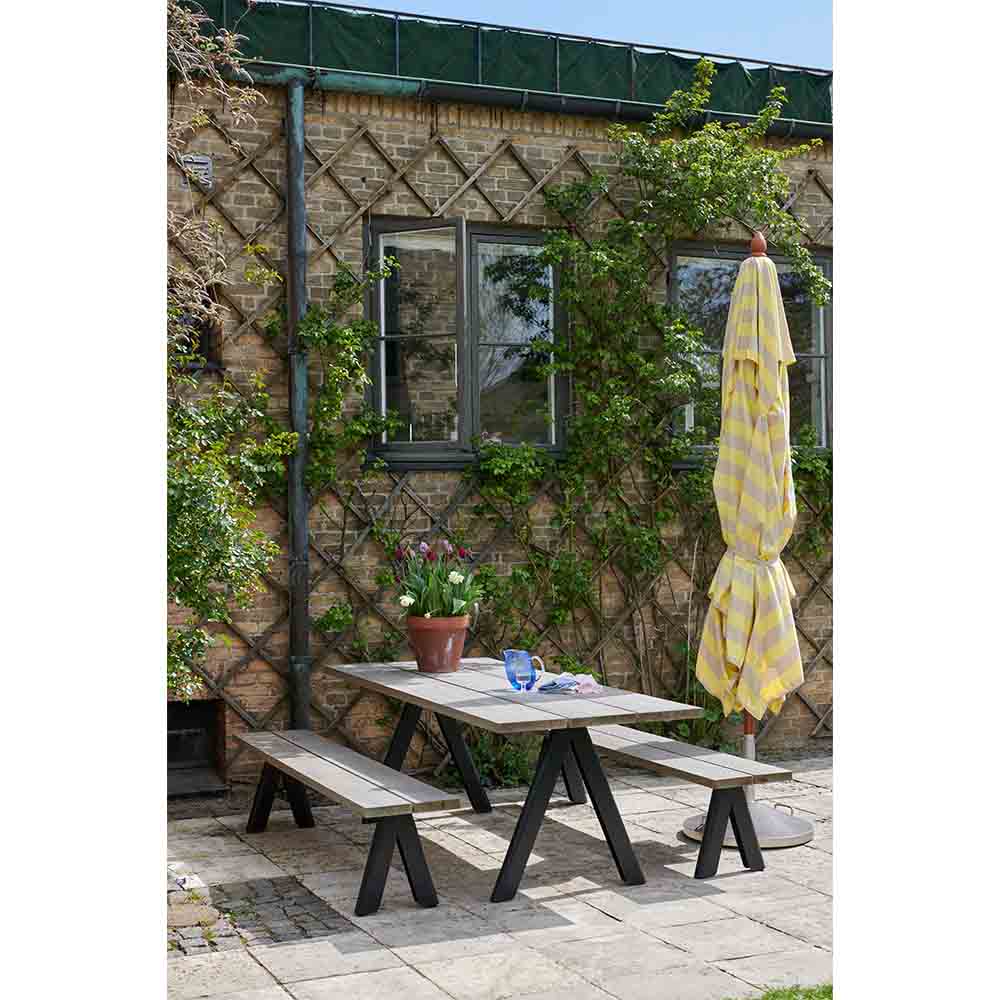 Overlap Outdoor Dining Table - Anthracite Black