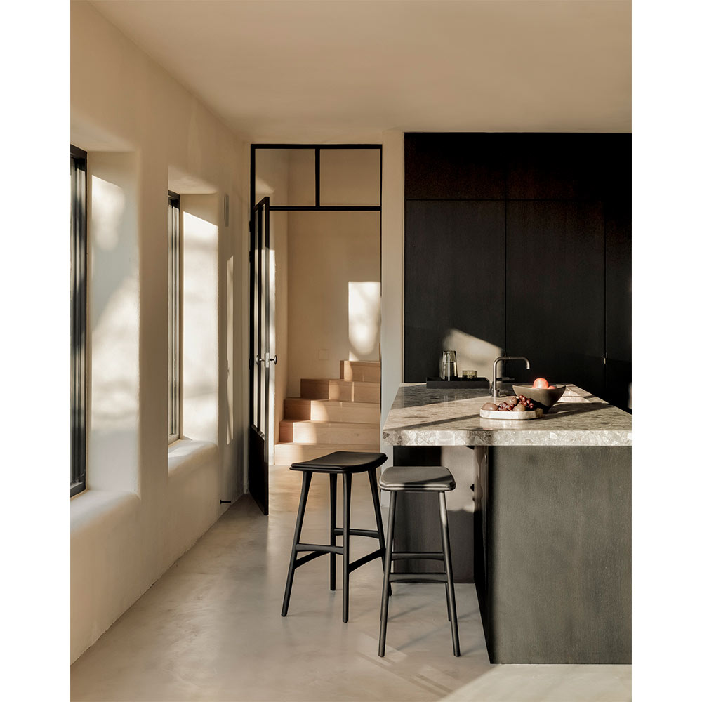 Osso Counter Stool - Black Oak, Black Leather
