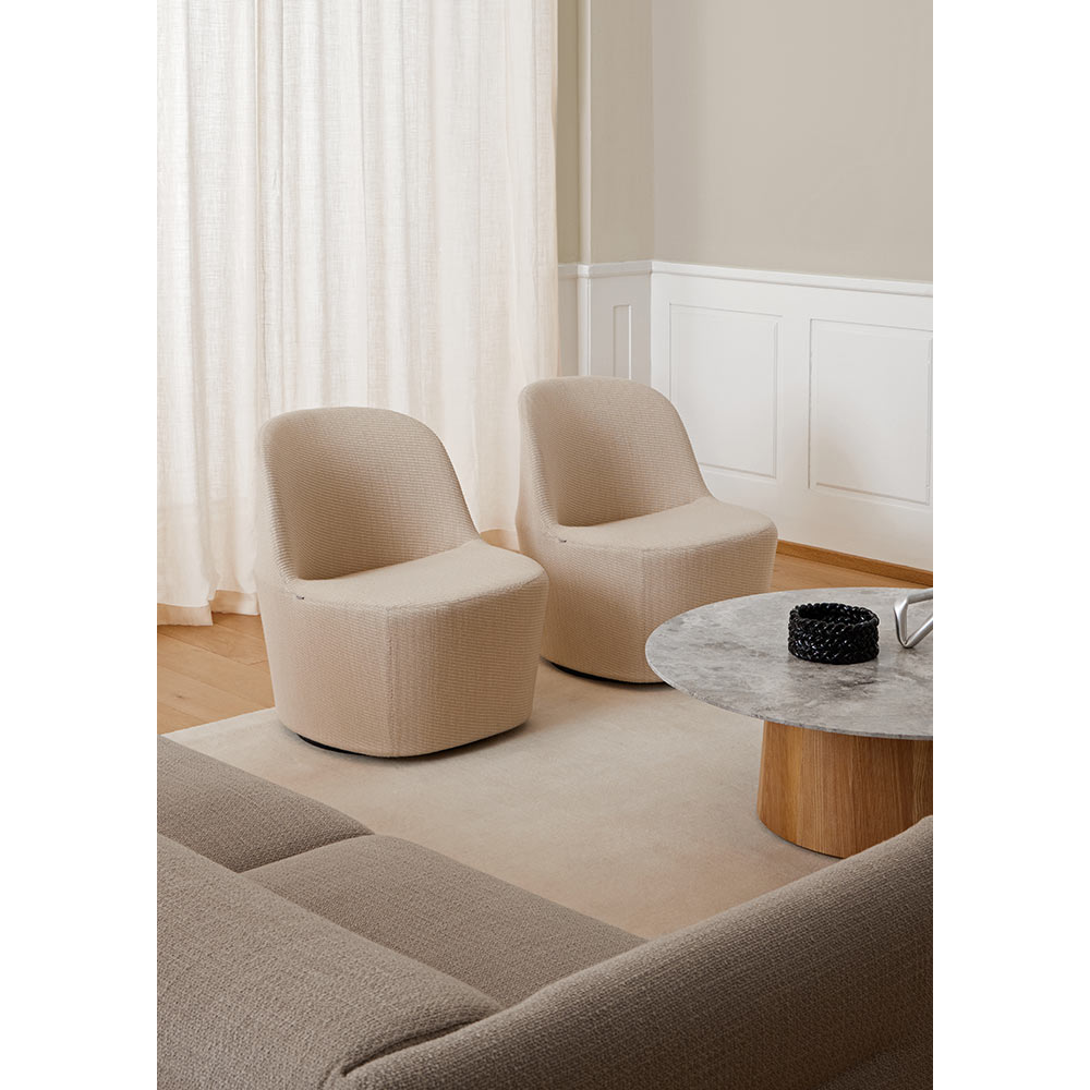 Niveau 24"W Round Coffee Table