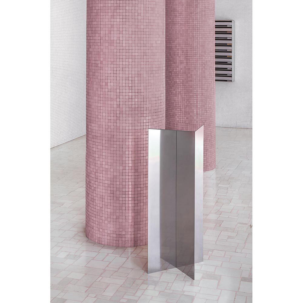 NM03 Podium