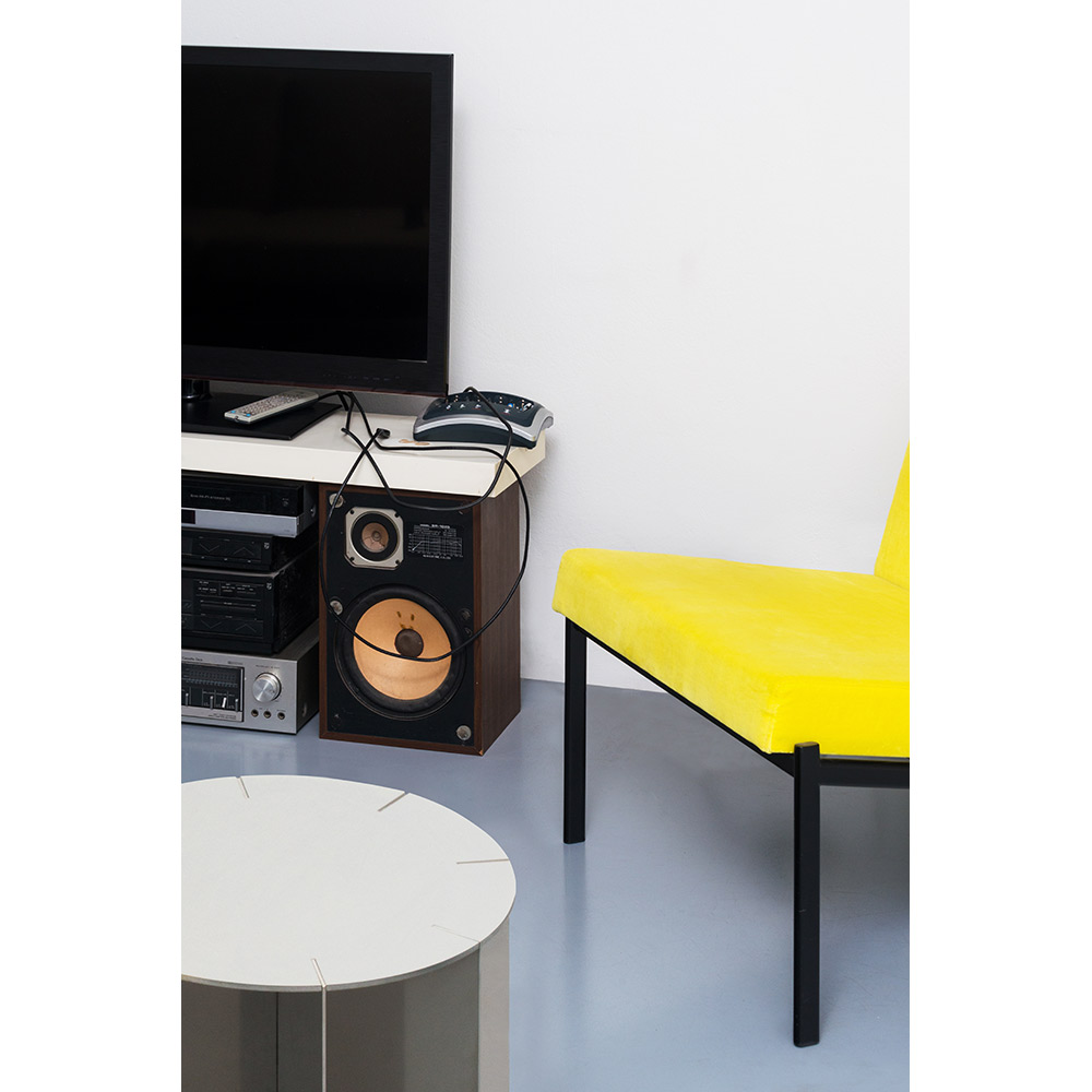 NM04 Side Table