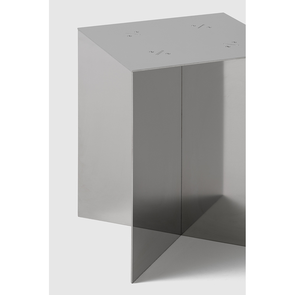 NM07 Side Table