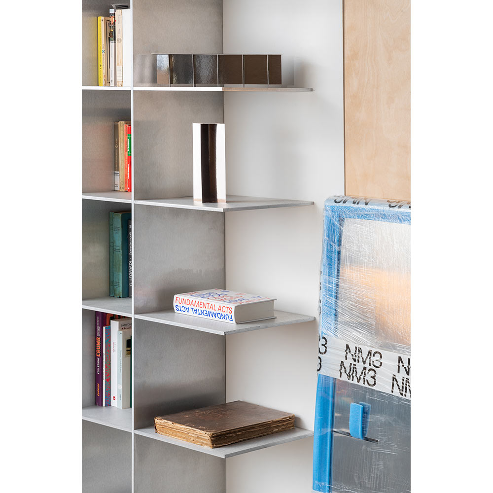 NM09 Bookcase