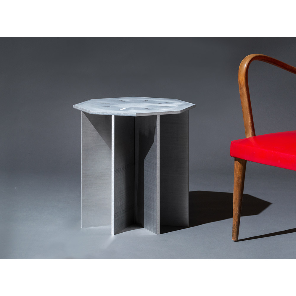 NM10 Side Table