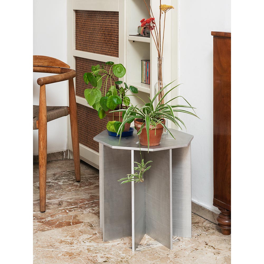 NM10 Side Table