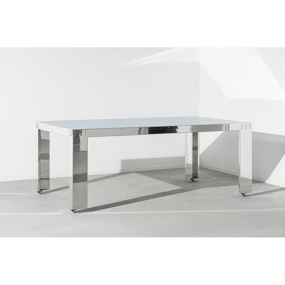 NM21 Table