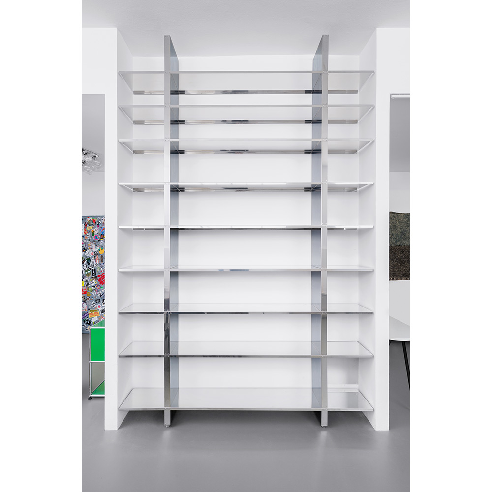 NM26 Bookshelf