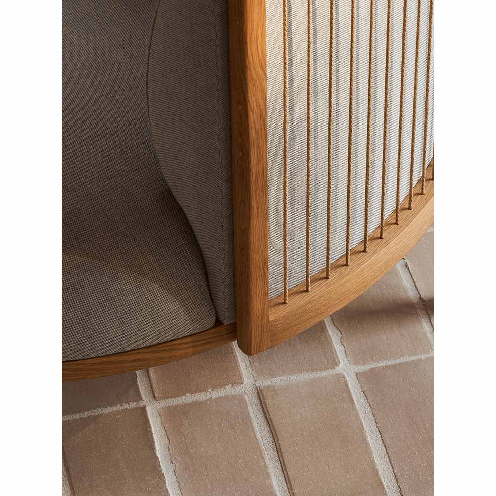 RF1904 Sideways Lounge Chair