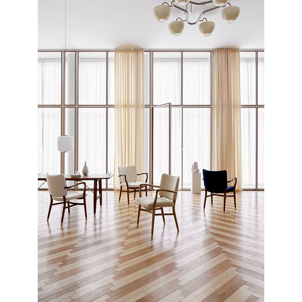 VLA61 Monarch Dining Chair