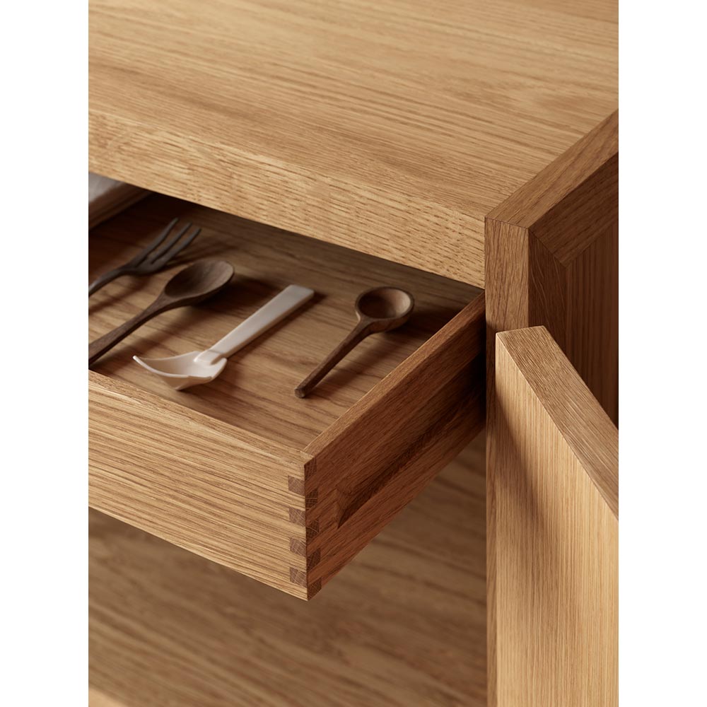 BM0057 Sideboard - Oak Oil