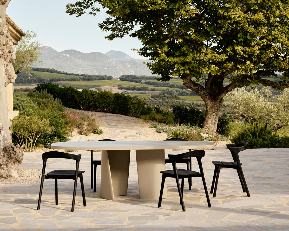 canyon-outdoor-dining-table | Rouse Home