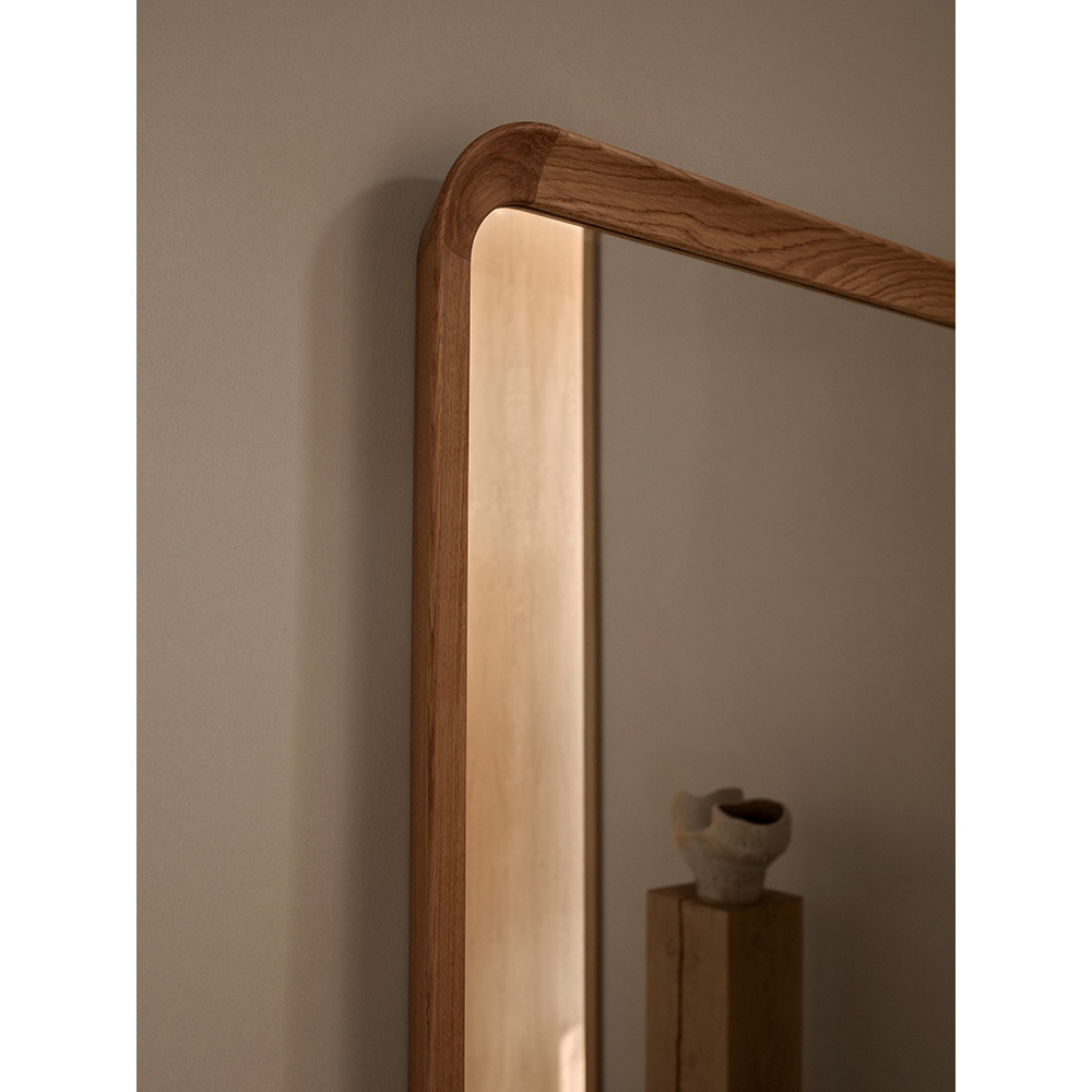 VLA62 Radio House Mirror