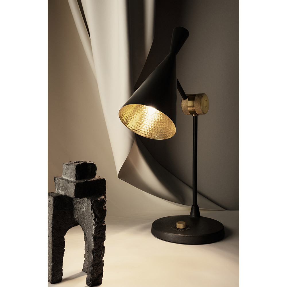 Beat Table Lamp - Black