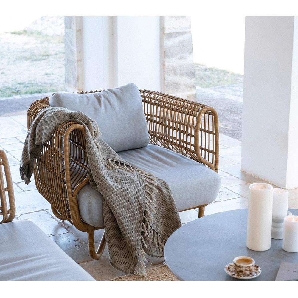 Nest Outdoor Lounge Chair - White Cushions, White Weave Frame