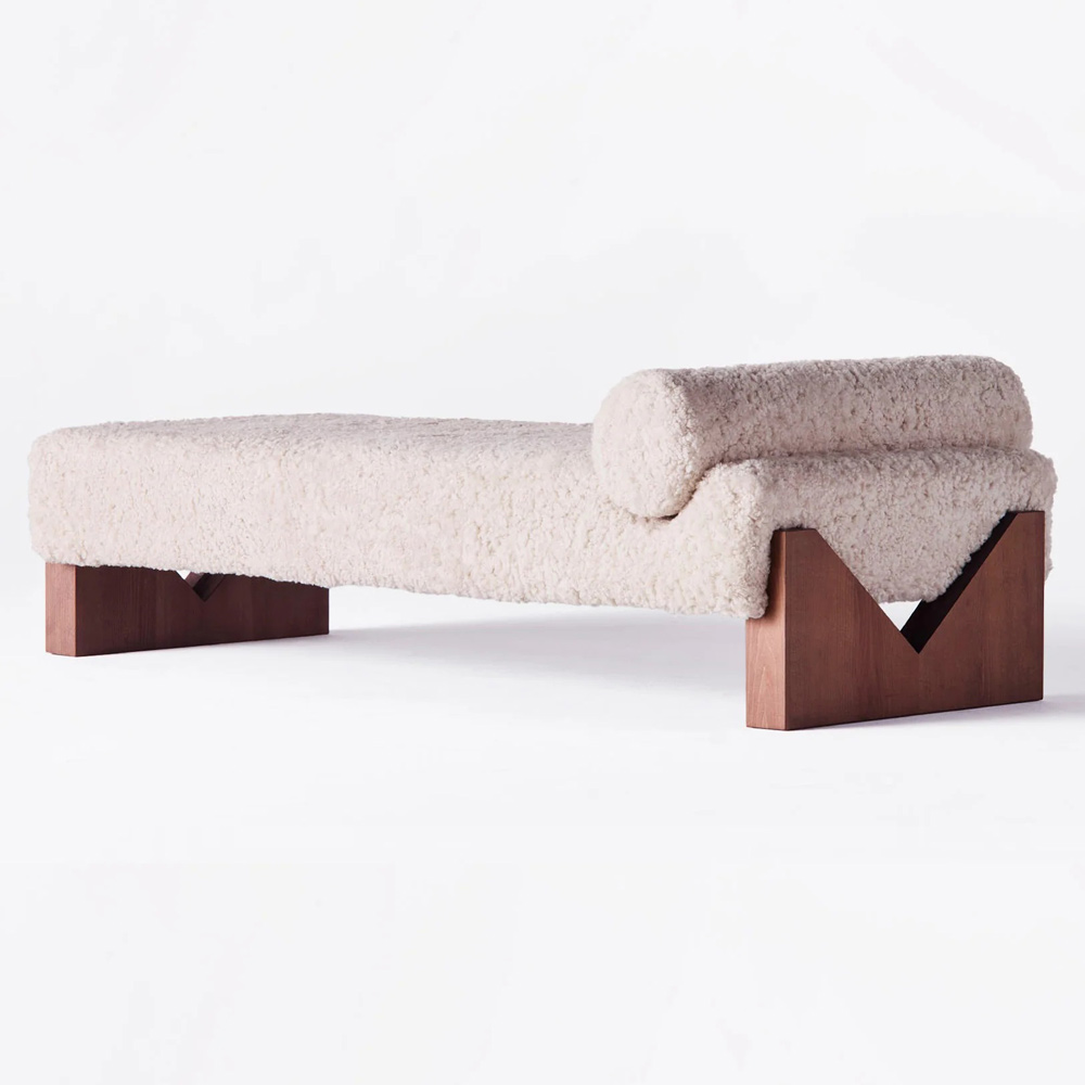 V Daybed - Sheepskin