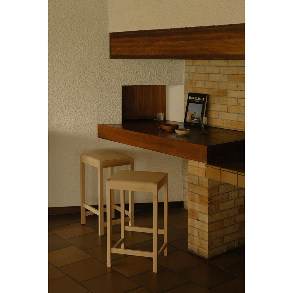 Counter Stool 01 - Natural Birch