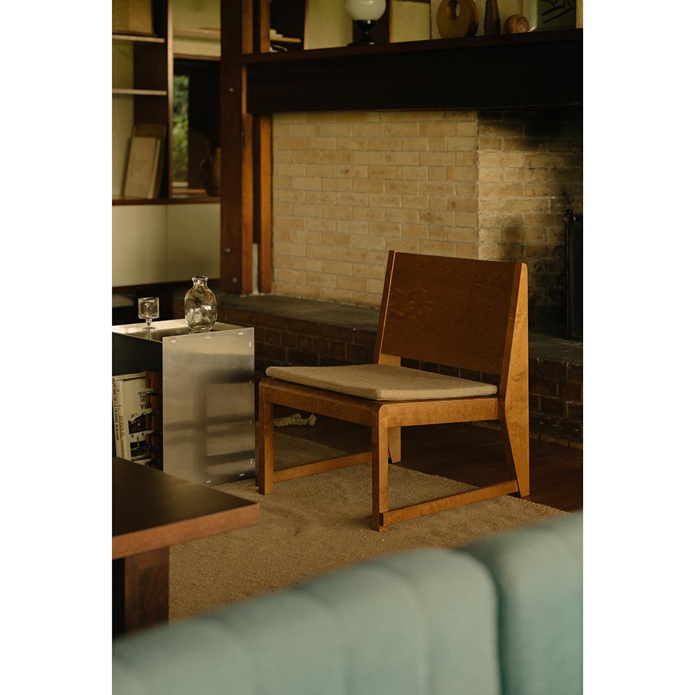 Easy Chair 01 - Warm Brown Birch