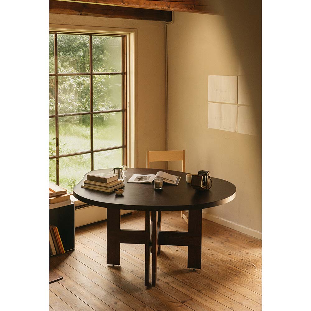 Farmhouse Trestle Table - Pond, Dark Oak