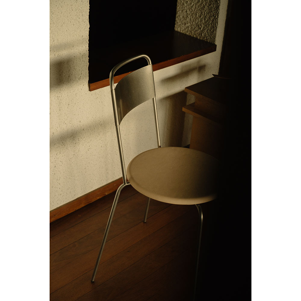Petit Rond Chair - Natural Leather, Stainless Steel
