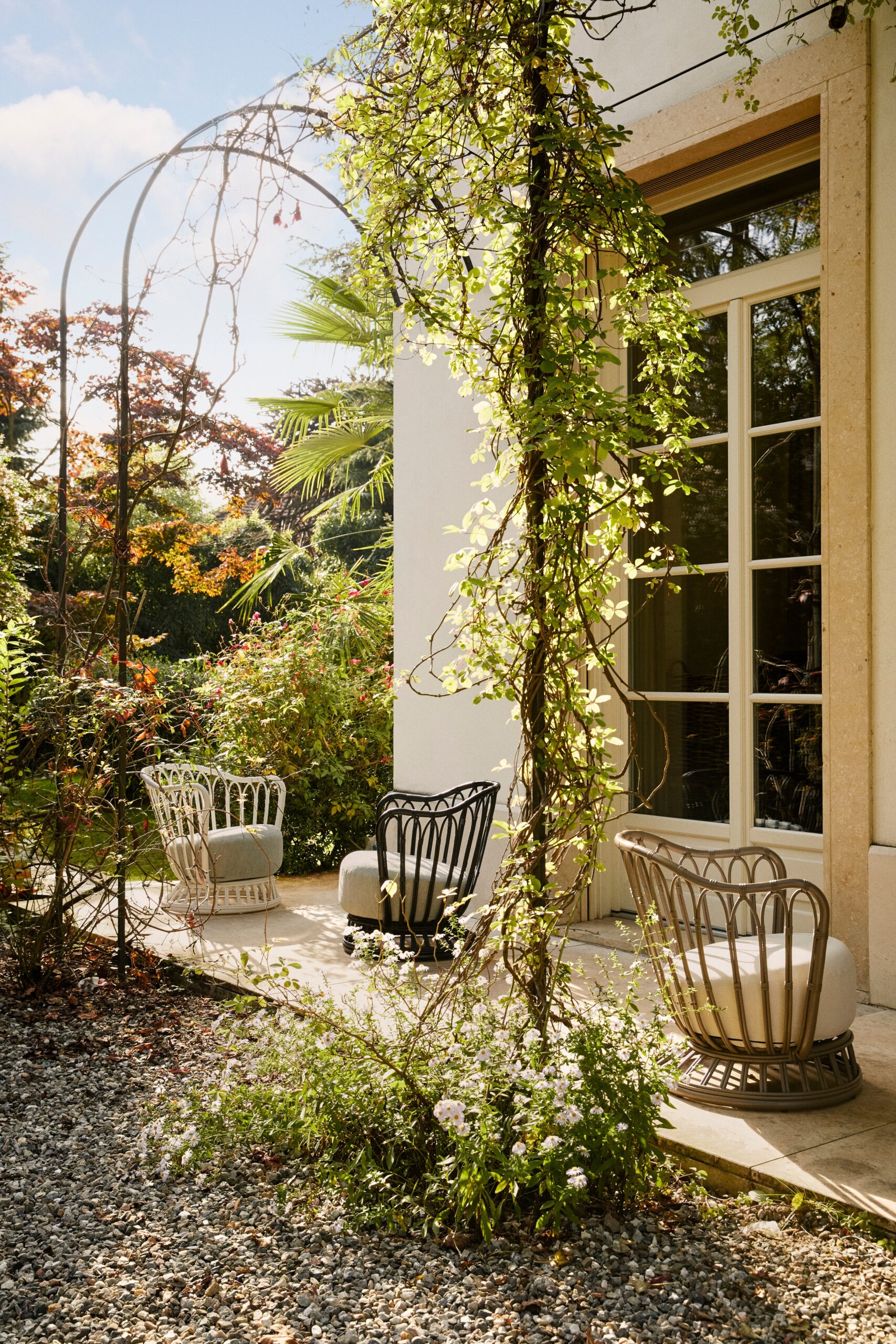 Grace Outdoor Lounge Chair
