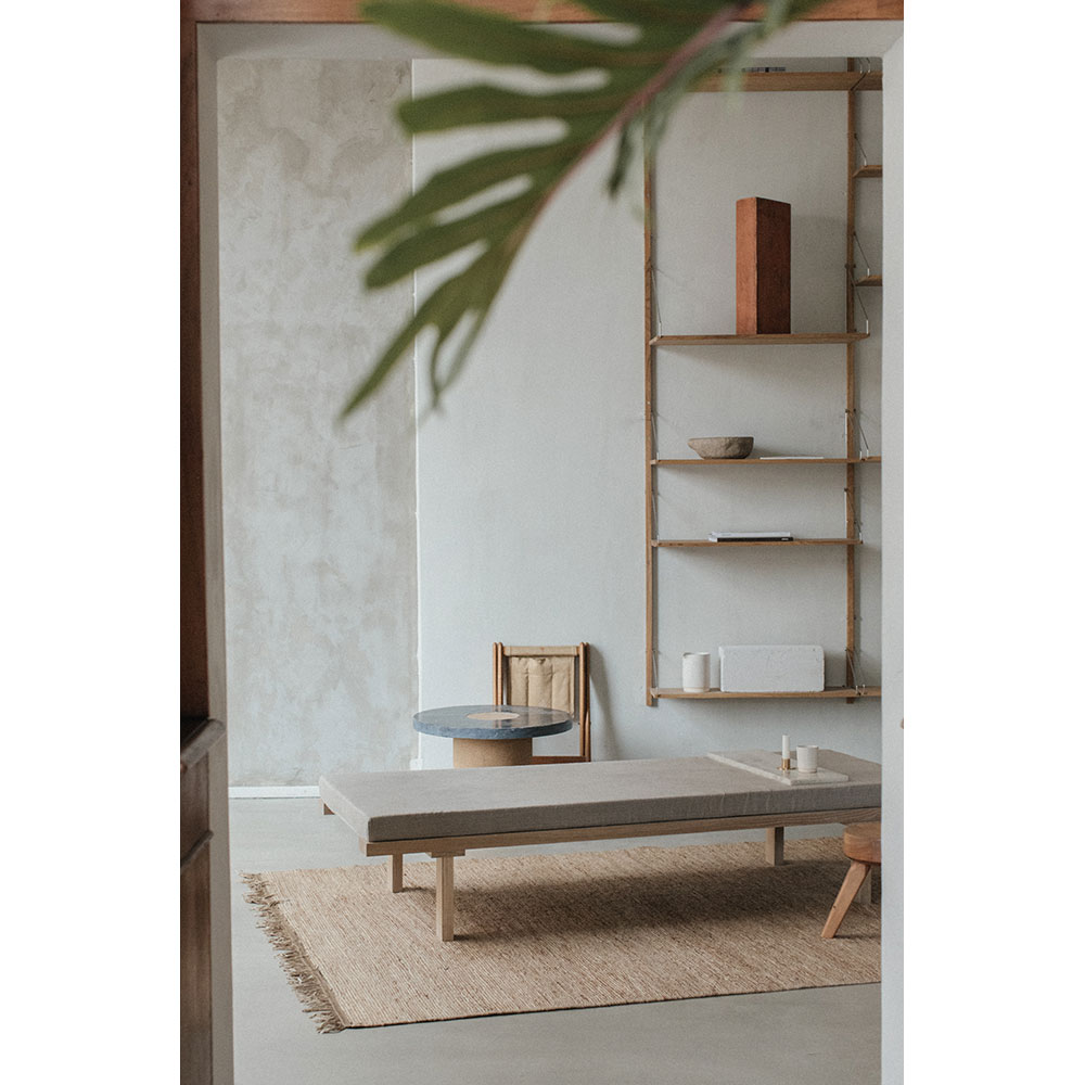 KR180 Daybed - Light Natural