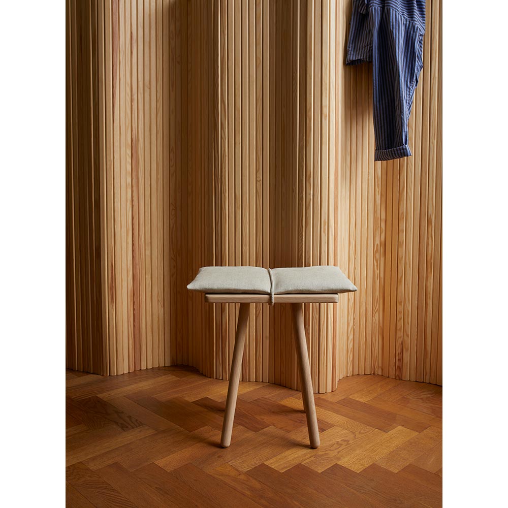 Georg Stool - Oak, Linen
